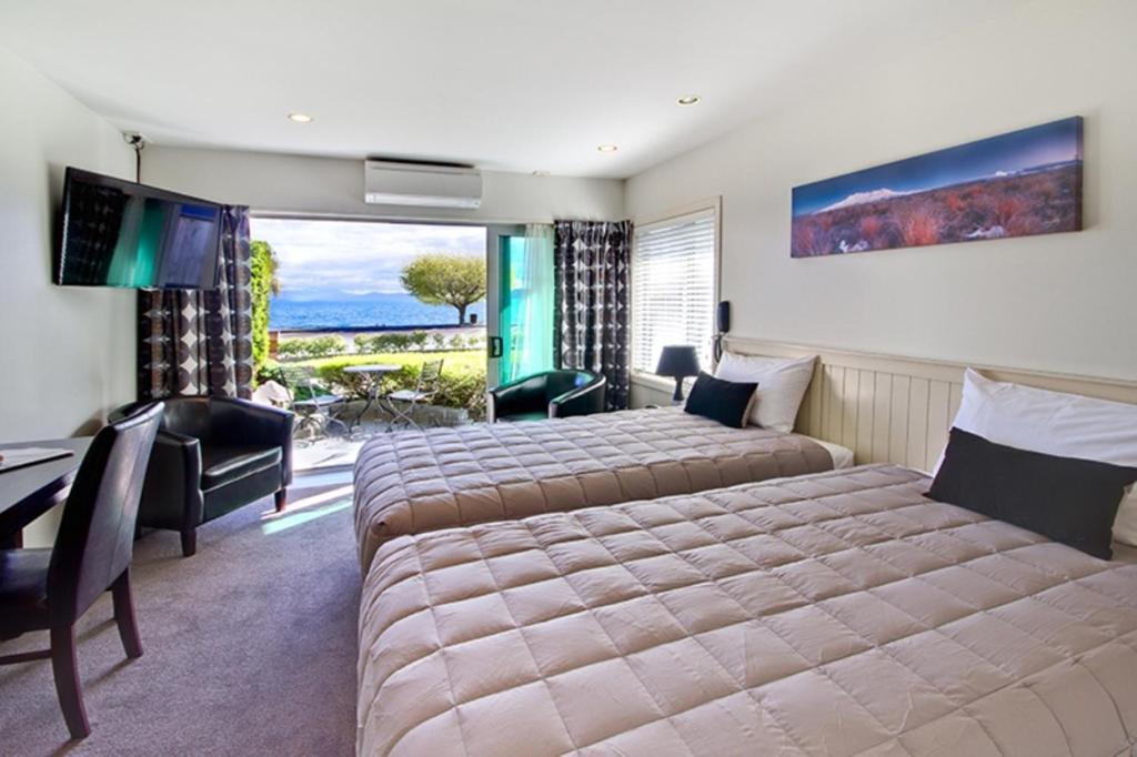 Baywater Lakeview Motel Taupo Room photo